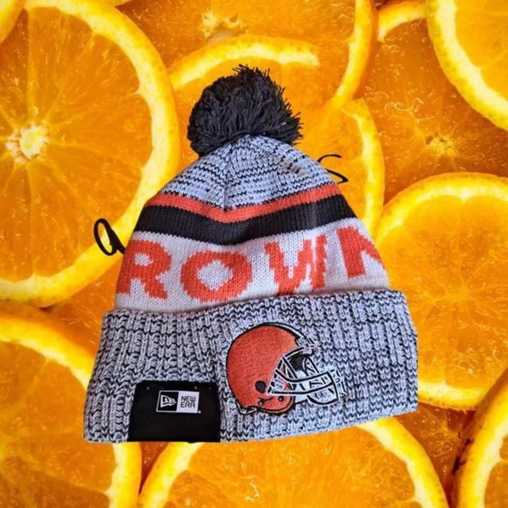 New Browns Knit hat with Black Pom‎ Pom